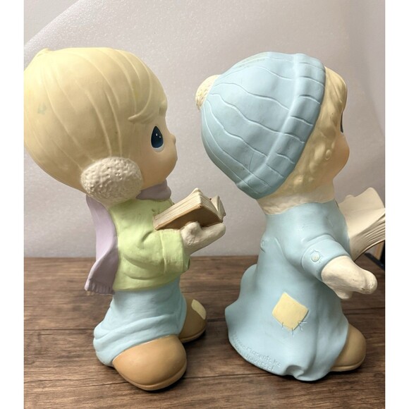 Vintage 2000 Precious Moments Boy & Girl Christmas Caroler - Picture 3 of 6